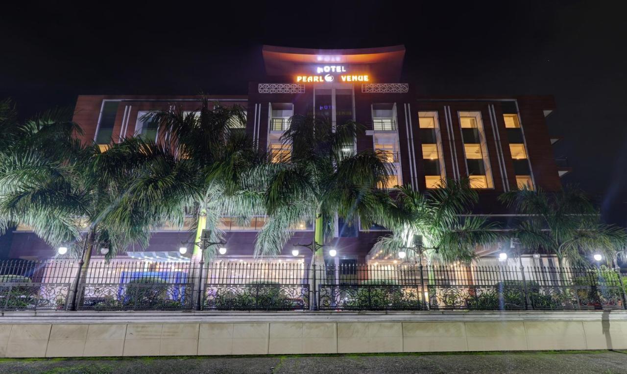 Treebo Premium Pearl Avenue, Ring Road Hotel Dehradun Ngoại thất bức ảnh